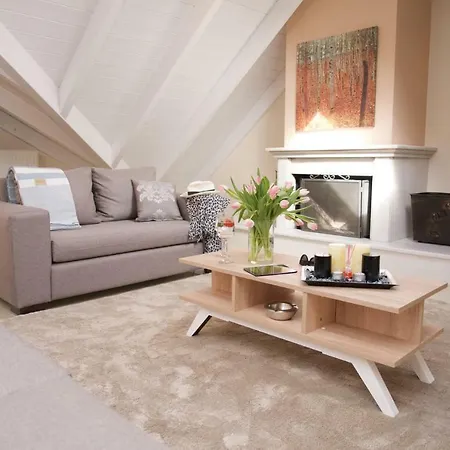 Vinieris Villas - Lagoon Diamond Loft Apartman *